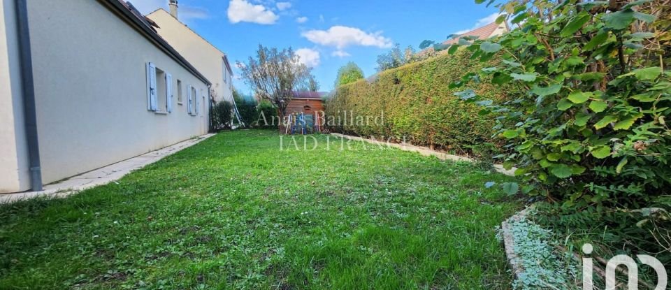 House 7 rooms of 143 m² in Moissy-Cramayel (77550)