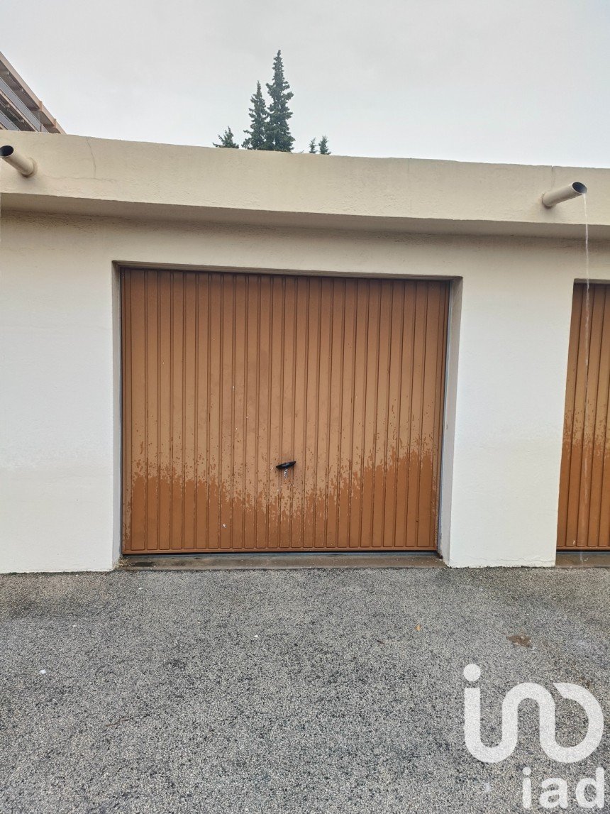 Parking of 14 m² in Toulon (83000)