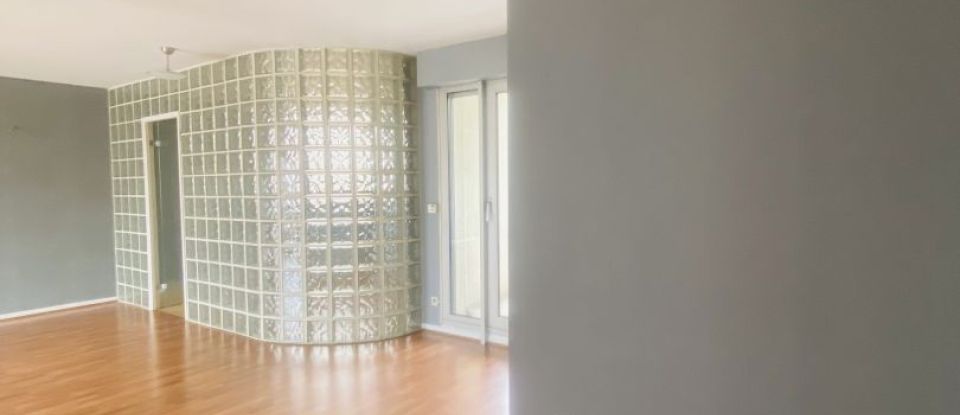 Appartement 4 pièces de 91 m² à Amiens (80000)