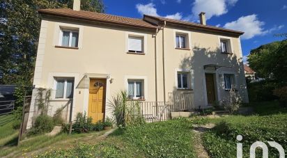 Maison traditionnelle 8 pièces de 397 m² à Meulan-en-Yvelines (78250)