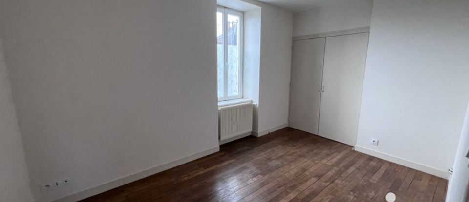 Appartement 5 pièces de 73 m² à Secondigny (79130)