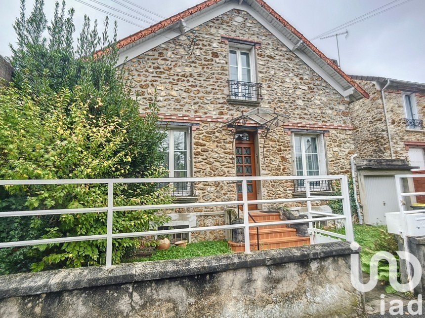 Maison 7 pièces de 115 m² à Villeneuve-le-Roi (94290)