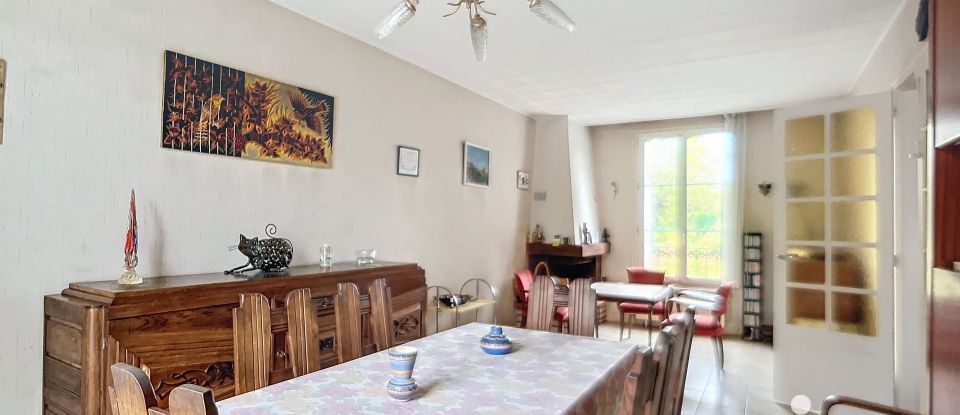 Maison 7 pièces de 115 m² à Villeneuve-le-Roi (94290)