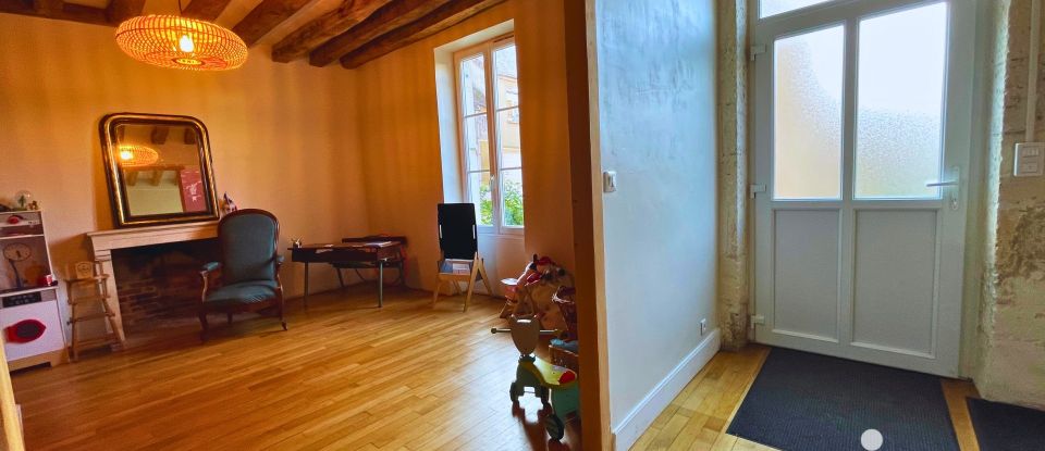 Maison 7 pièces de 177 m² à Mesves-sur-Loire (58400)