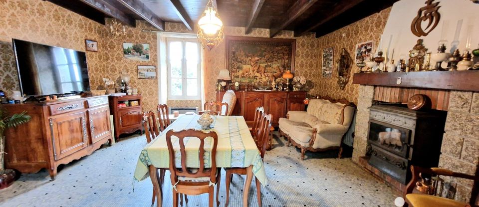 Estate 10 rooms of 145 m² in Saint-Hilaire-le-Vouhis (85480)