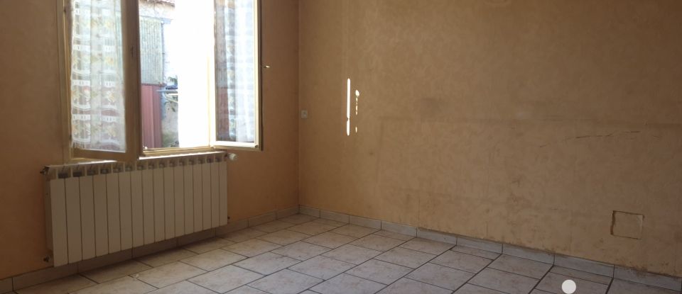 Village house 7 rooms of 180 m² in Saint-Priest-Bramefant (63310)