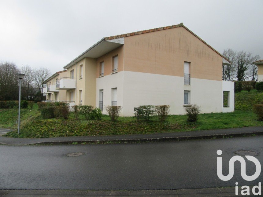 Appartement 2 pièces de 55 m² à Bressuire (79300)