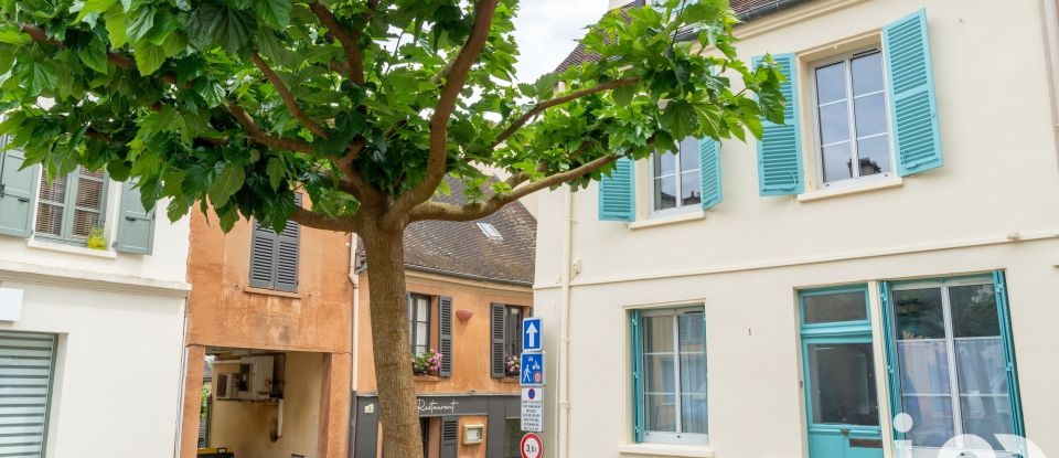 Demeure 6 pièces de 207 m² à Marly-le-Roi (78160)