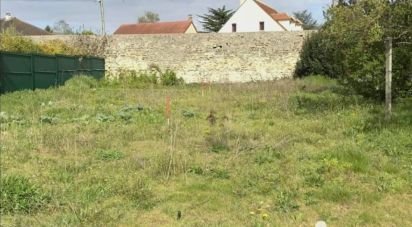 Land of 588 m² in Breuil-Bois-Robert (78930)