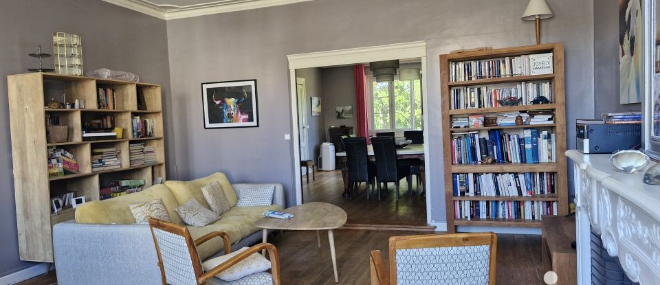 Maison de ville 9 pièces de 321 m² à Castillon-la-Bataille (33350)