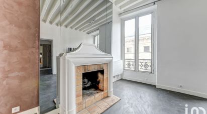 Appartement 3 pièces de 77 m² à Paris (75008)