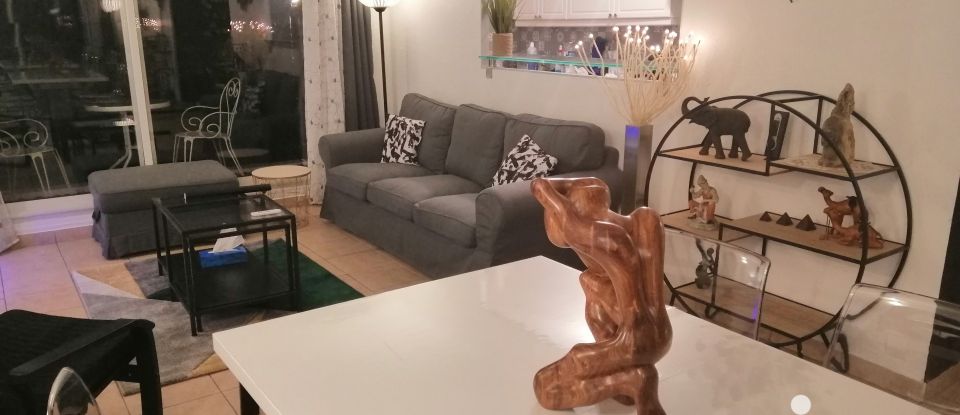 Appartement 4 pièces de 84 m² à Évry (91000)