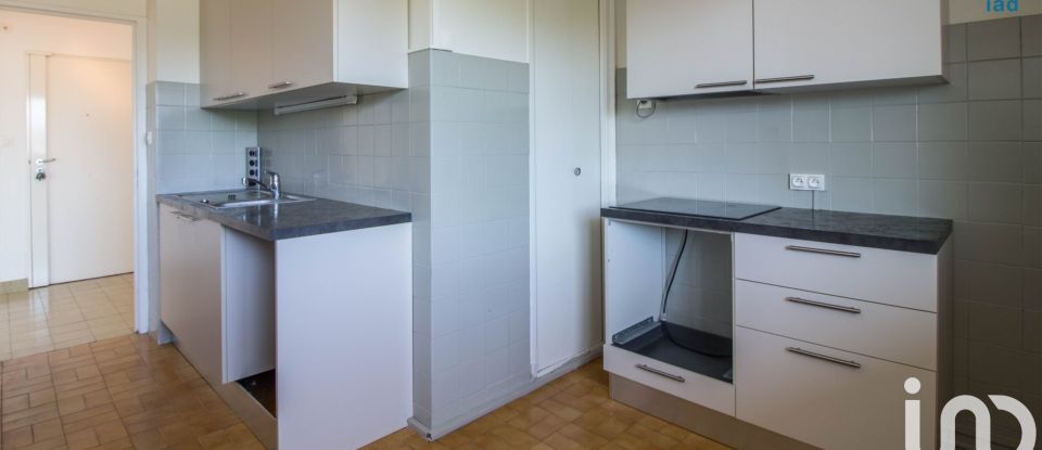 Appartement 3 pièces de 67 m² à Saint-Laurent-du-Var (06700)