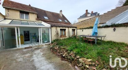 Maison traditionnelle 4 pièces de 130 m² à Chartres (28000)