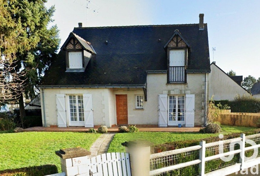 Traditional house 5 rooms of 130 m² in Saint-Avertin (37550)