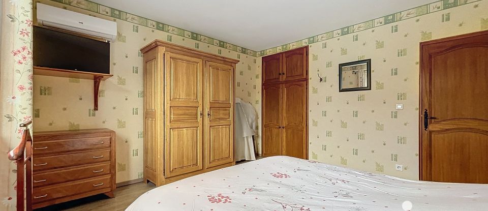 Traditional house 5 rooms of 205 m² in Le Mesnil-sur-Oger (51190)