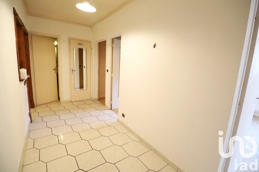 Appartement 3 pièces de 69 m² à Orléans (45000)