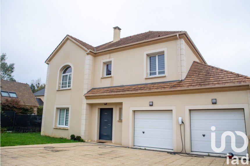 Architect house 6 rooms of 165 m² in Élancourt (78990)