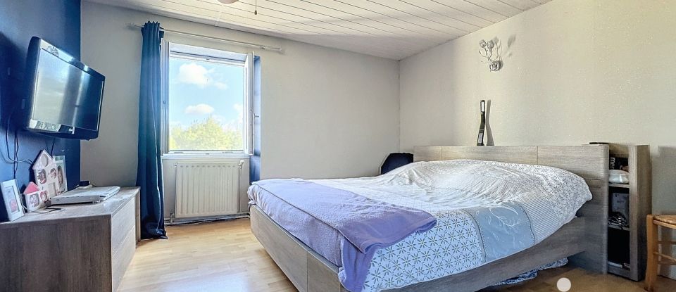 Maison de village 4 pièces de 127 m² à - (16270)