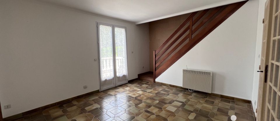 Maison 5 pièces de 89 m² à Chéroy (89690)