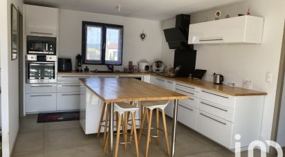 Maison 6 pièces de 180 m² à Carpentras (84200)