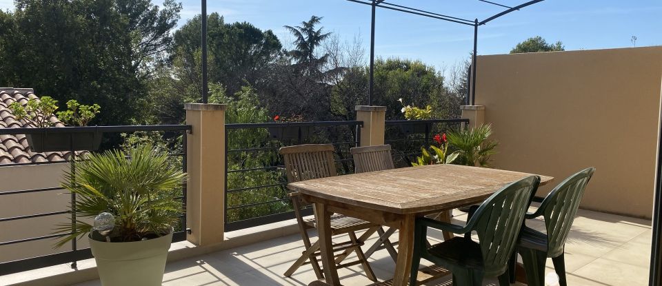 Maison 6 pièces de 180 m² à Carpentras (84200)