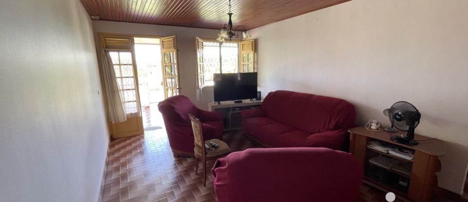 House 5 rooms of 120 m² in Ducos (97224)