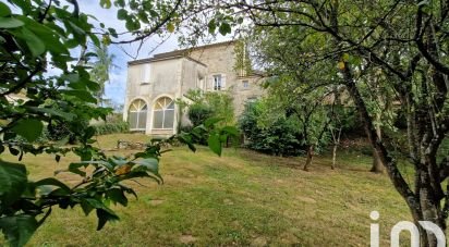 House 6 rooms of 122 m² in Coulonges-sur-l'Autize (79160)