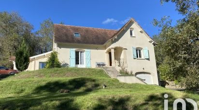 Maison 7 pièces de 193 m² à Savignac-les-Églises (24420)