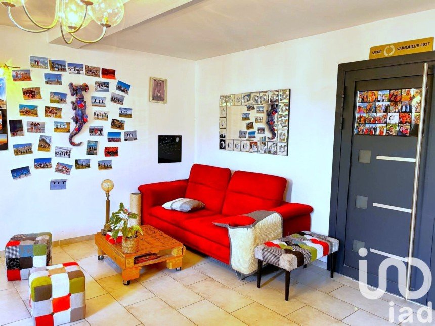 Apartment 3 rooms of 57 m² in Le Muy (83490)