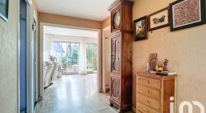 Traditional house 6 rooms of 170 m² in Ploemeur (56270)