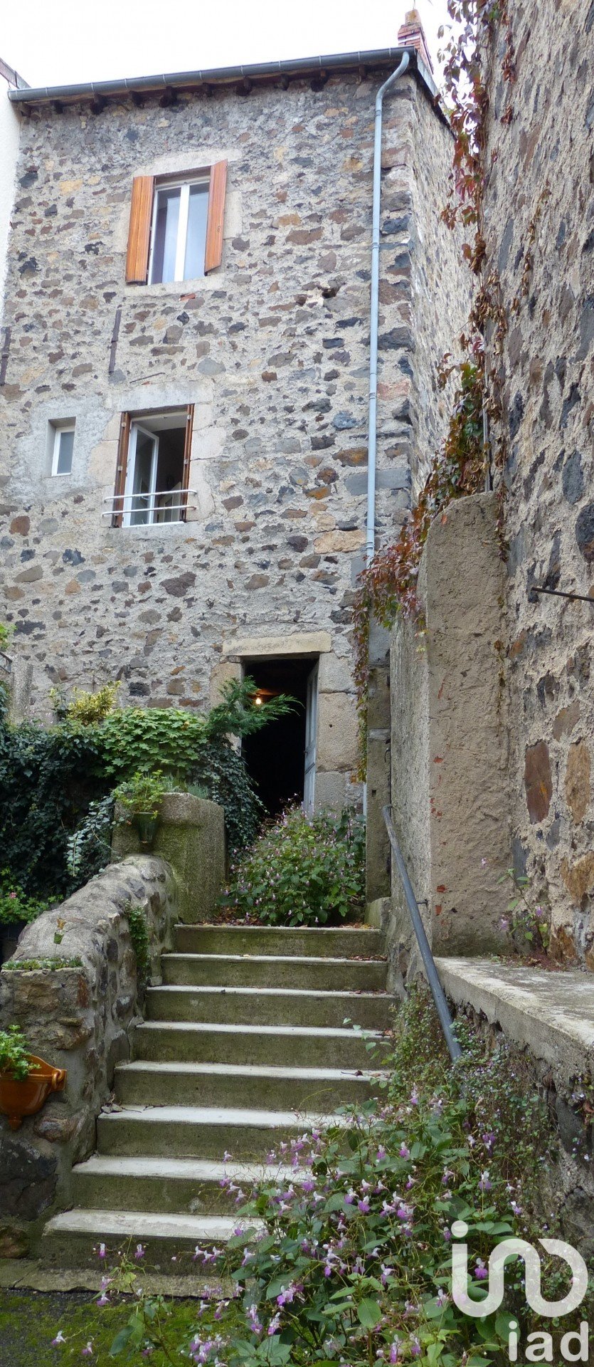 House 5 rooms of 80 m² in Laussonne (43150)