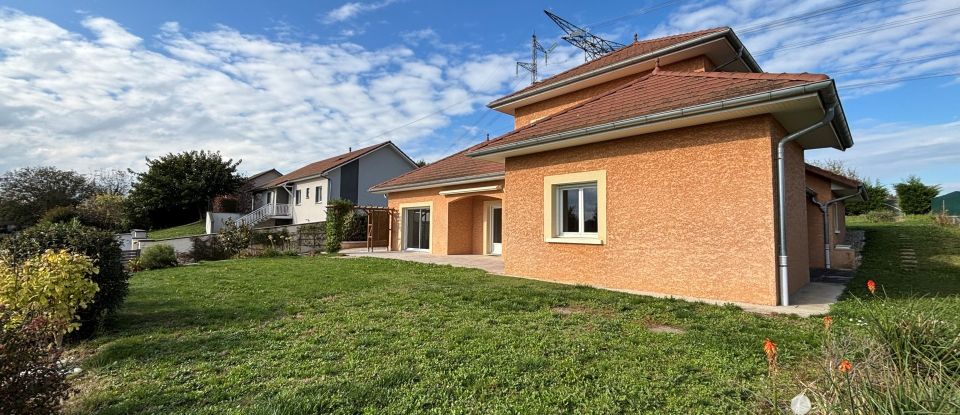 Maison 6 pièces de 135 m² à La Bâtie-Montgascon (38110)