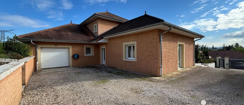 Maison 6 pièces de 135 m² à La Bâtie-Montgascon (38110)