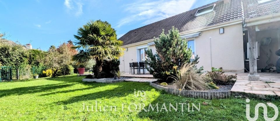 Maison 7 pièces de 143 m² à Claye-Souilly (77410)