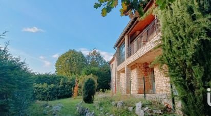 Traditional house 8 rooms of 240 m² in Sault (84390)