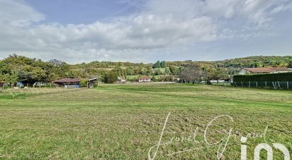 Land of 3,501 m² in Bévenais (38690)