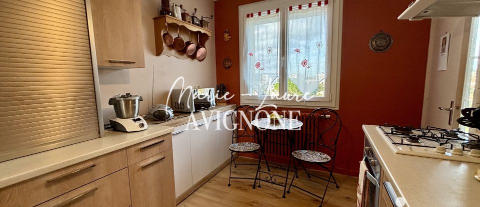 Appartement 3 pièces de 81 m² à Montélimar (26200)