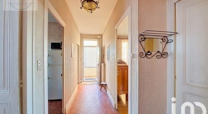 Traditional house 4 rooms of 92 m² in Saint-Denis-lès-Bourg (01000)