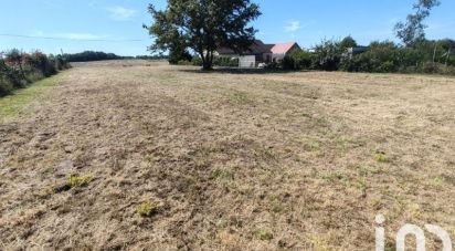 Land of 1,694 m² in Neuilly-le-Réal (03340)