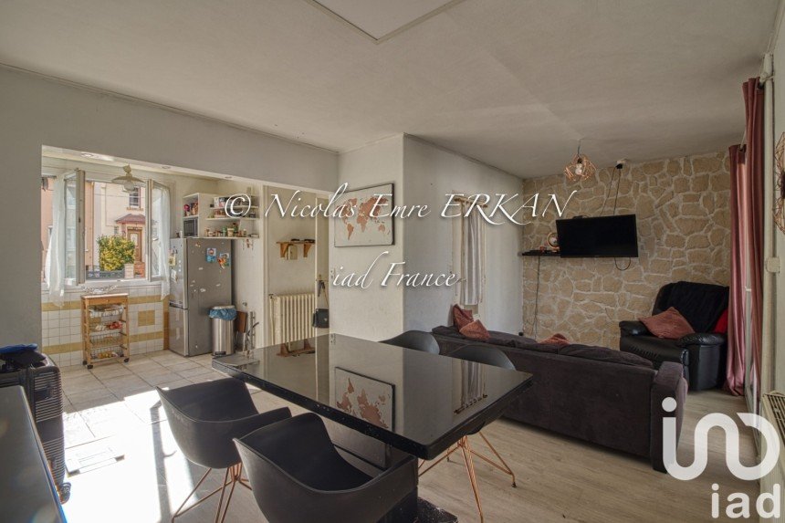 House 5 rooms of 68 m² in Mantes-la-Ville (78711)