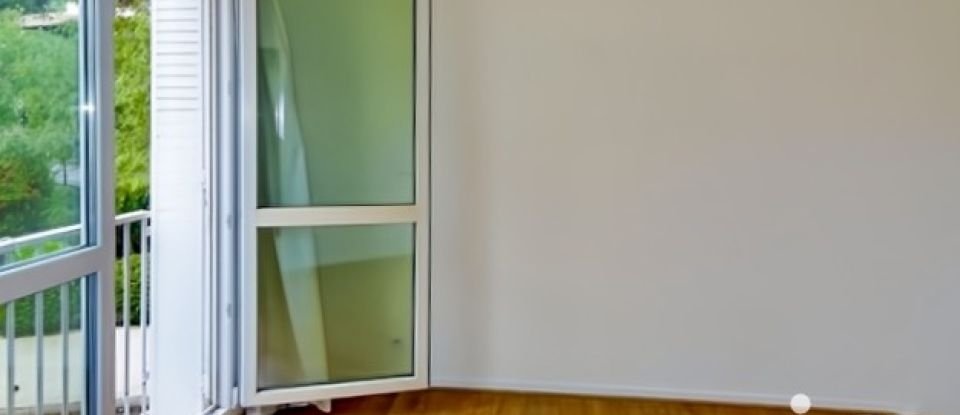 Appartement 4 pièces de 79 m² à Nîmes (30000)