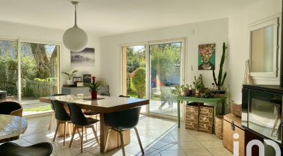 Maison 6 pièces de 170 m² à Saint-Aubin-de-Médoc (33160)