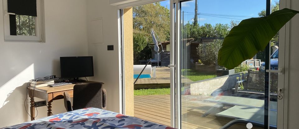 Maison 6 pièces de 170 m² à Saint-Aubin-de-Médoc (33160)