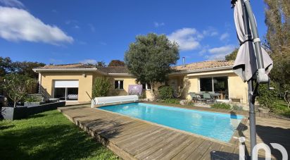 House 6 rooms of 170 m² in Saint-Aubin-de-Médoc (33160)