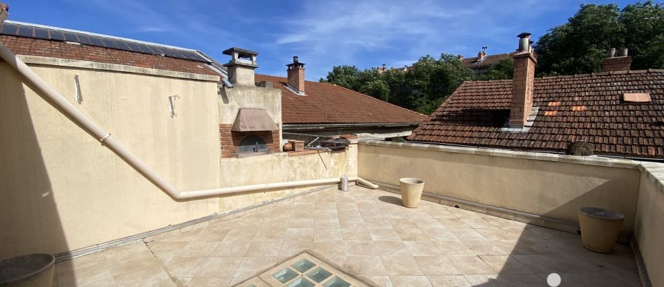 Loft 6 rooms of 175 m² in Avignon (84000)