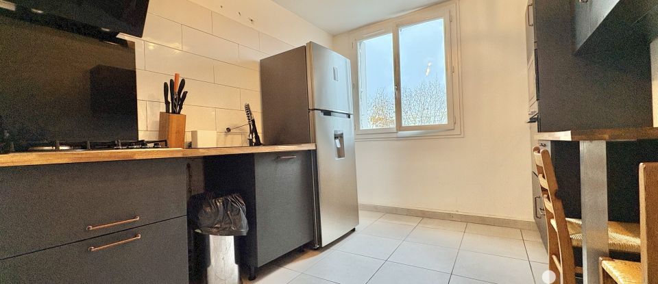 Apartment 3 rooms of 74 m² in Rezé (44400)