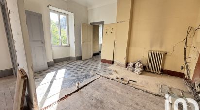 Appartement 5 pièces de 100 m² à Vals-les-Bains (07600)