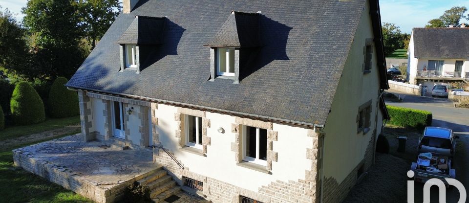 Traditional house 6 rooms of 141 m² in Plélan-le-Petit (22980)