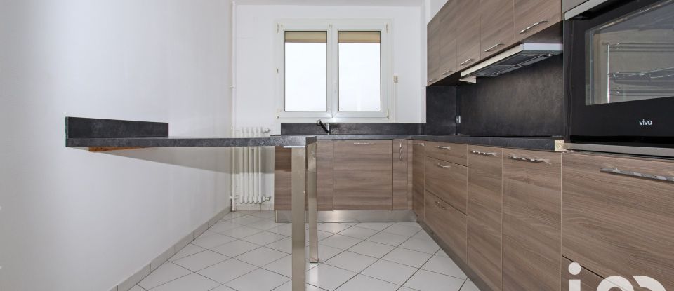 Appartement 4 pièces de 93 m² à Tinqueux (51430)